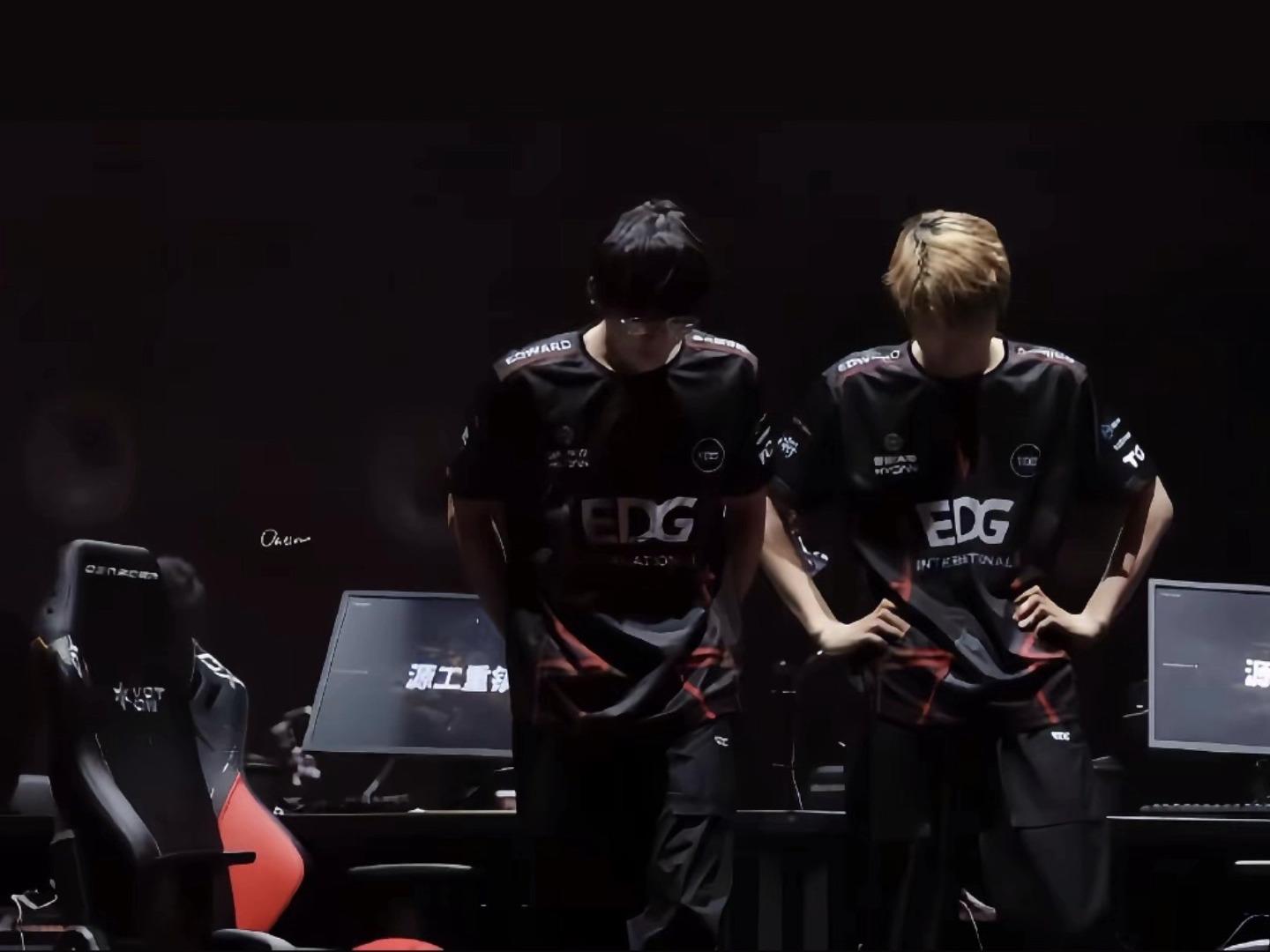 EDG鏖战PSG,Flandre惊艳世界 EDG鏖战PSG,Flandre惊艳世界