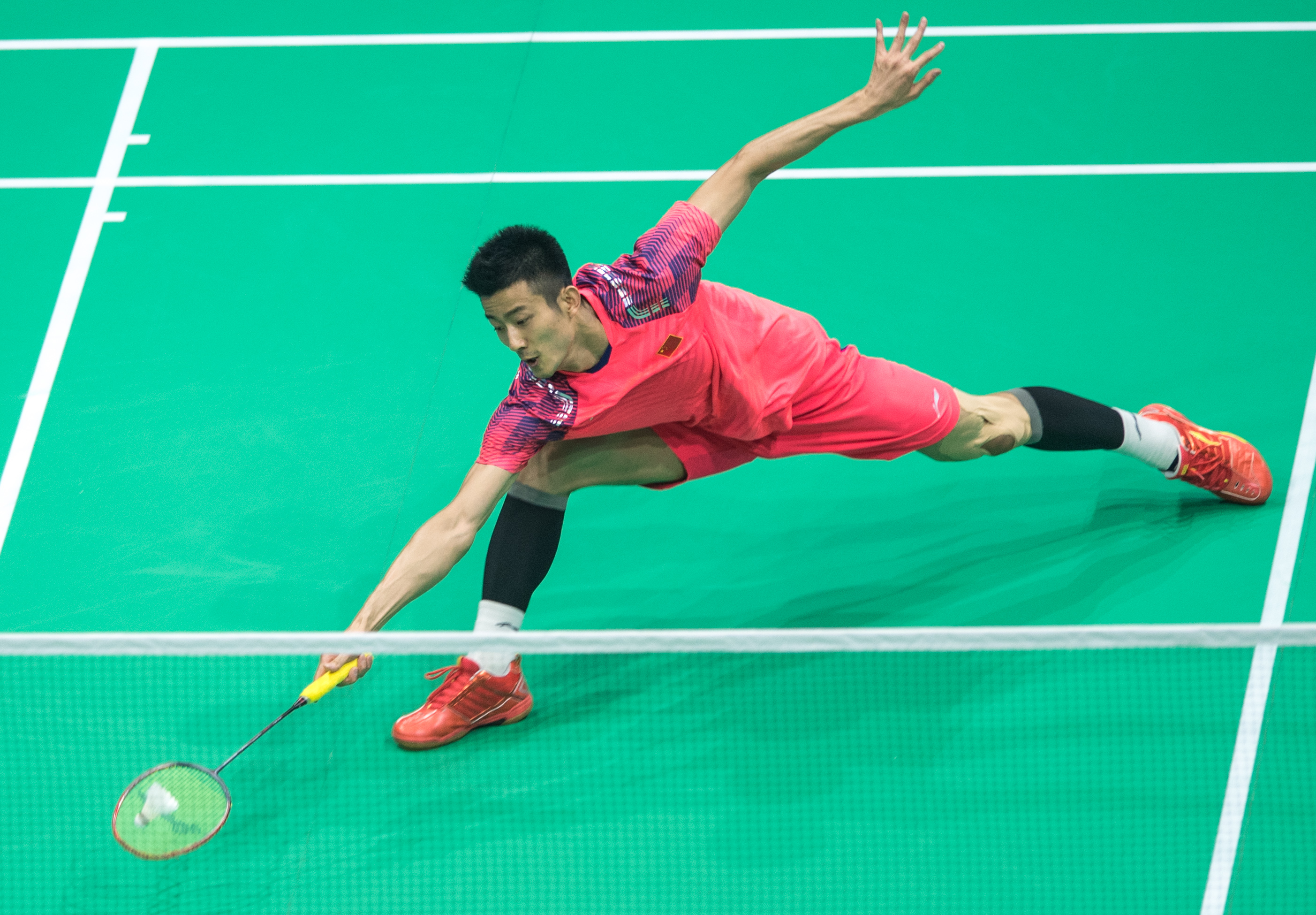 印度羽毛球队鏖战日本羽毛球队，谌龙惊艳世界