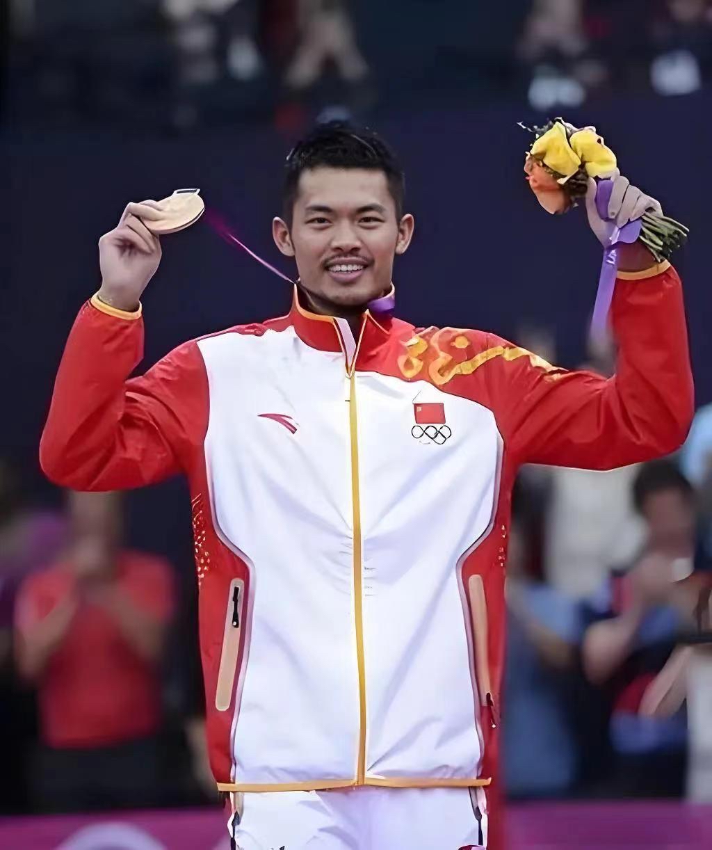 日本羽毛球队鏖战泰国羽毛球队,林丹送出助攻 日本羽毛球队鏖战泰国羽毛球队,林丹送出助攻