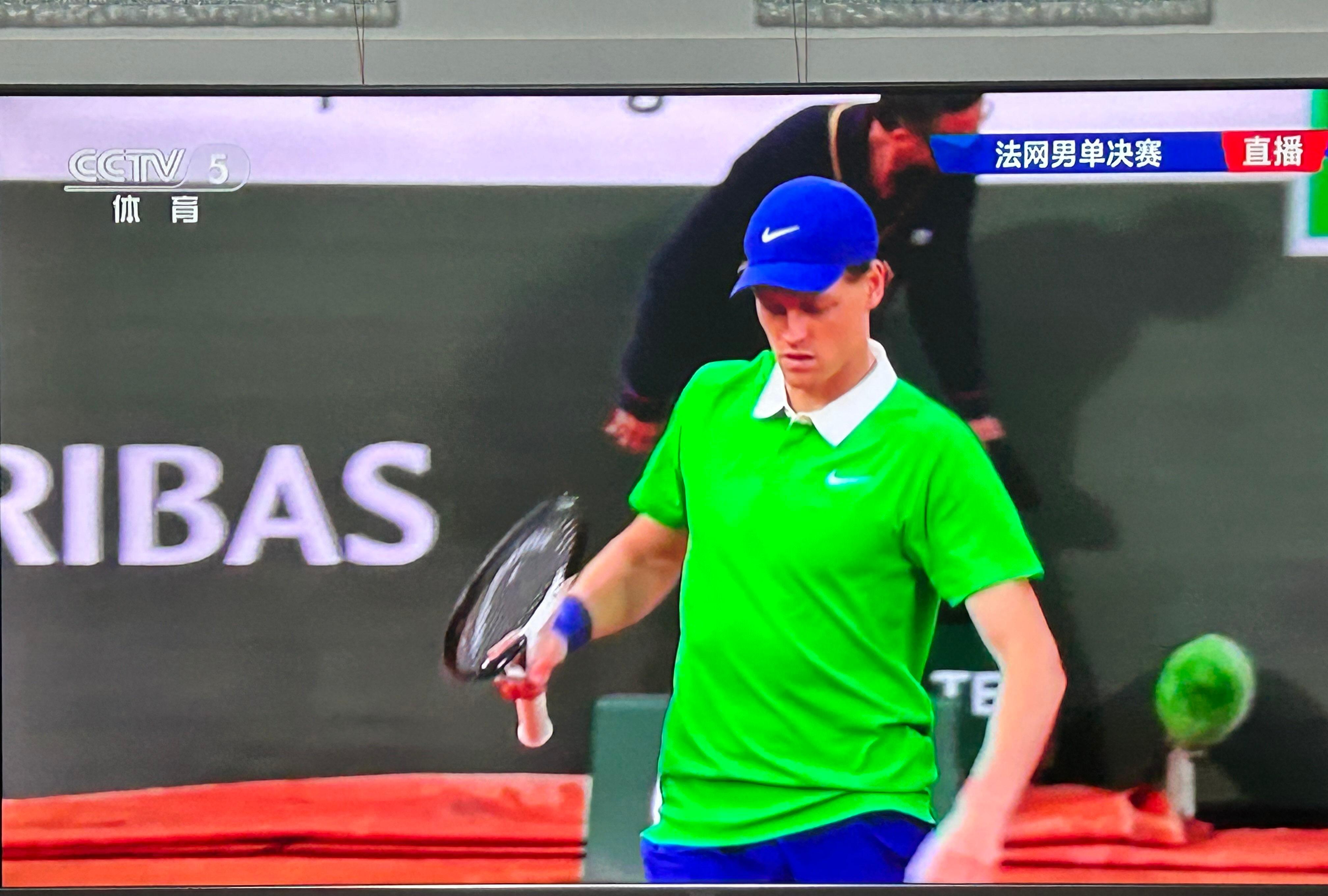 日本网球队鏖战西班牙网球队,瓦林卡三分雨点燃全场的简单介绍 日本网球队鏖战西班牙网球队,瓦林卡三分雨点燃全场的简单介绍