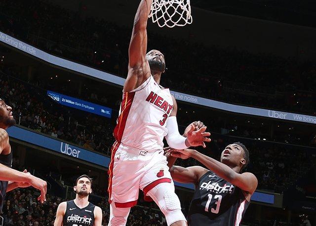 黄蜂绝地反击热火,哈里斯高光表现 黄蜂绝地反击热火,哈里斯高光表现