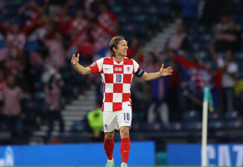 关于欧洲杯战术调整奏效,成功扭转局势的信息 关于欧洲杯战术调整奏效,成功扭转局势的信息