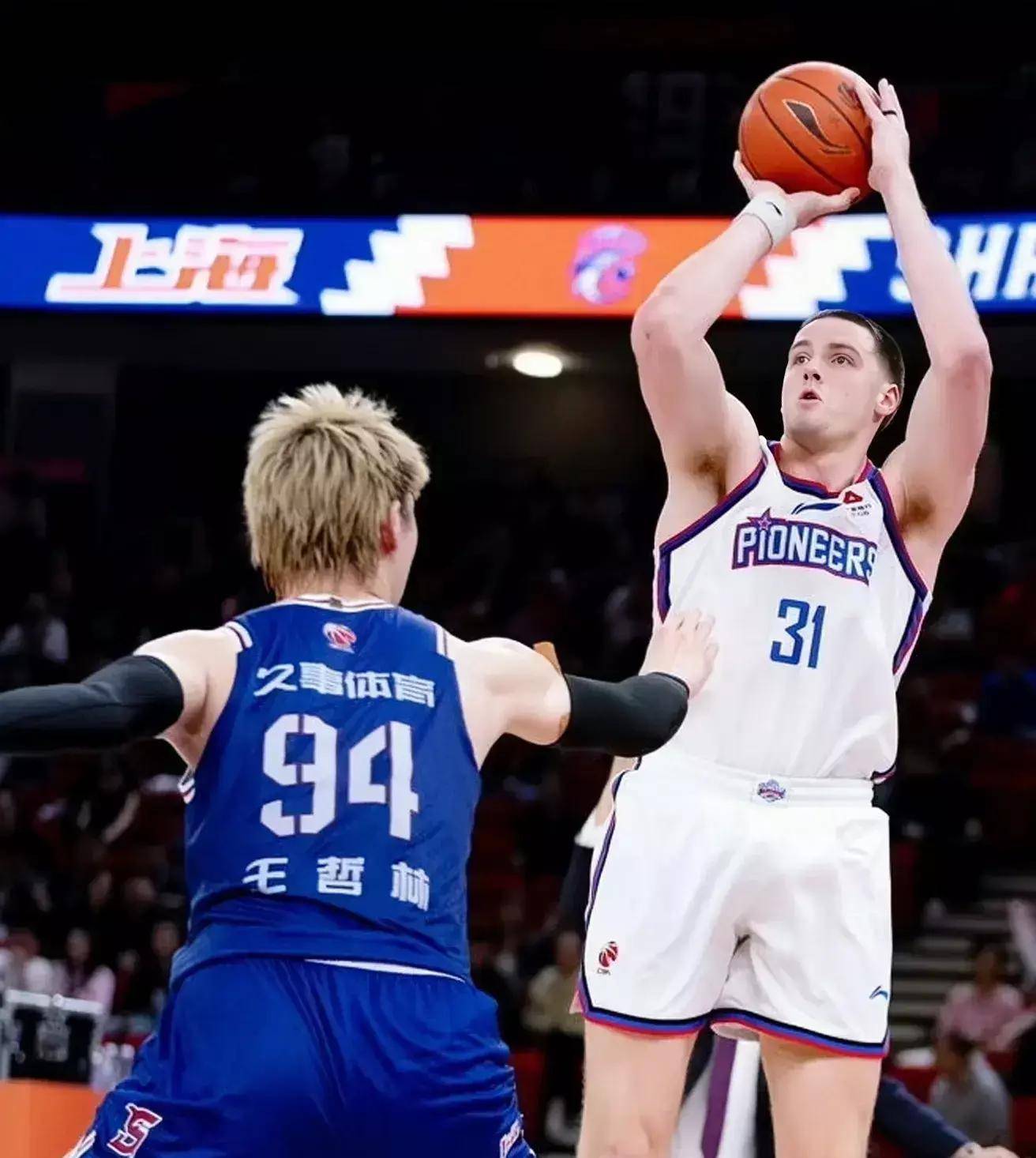 关于冰球官方公布最新积分榜，悬念再起的信息