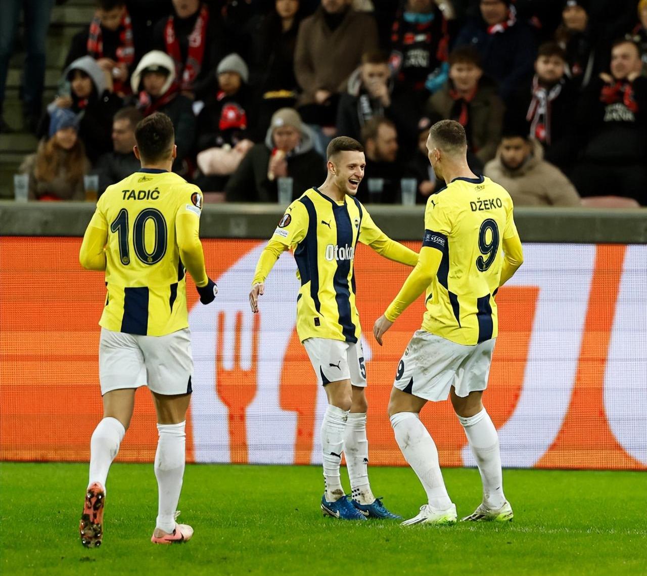 拉沃尔杯绝杀蒙特卡洛大师赛，穆雷统治全场的简单介绍