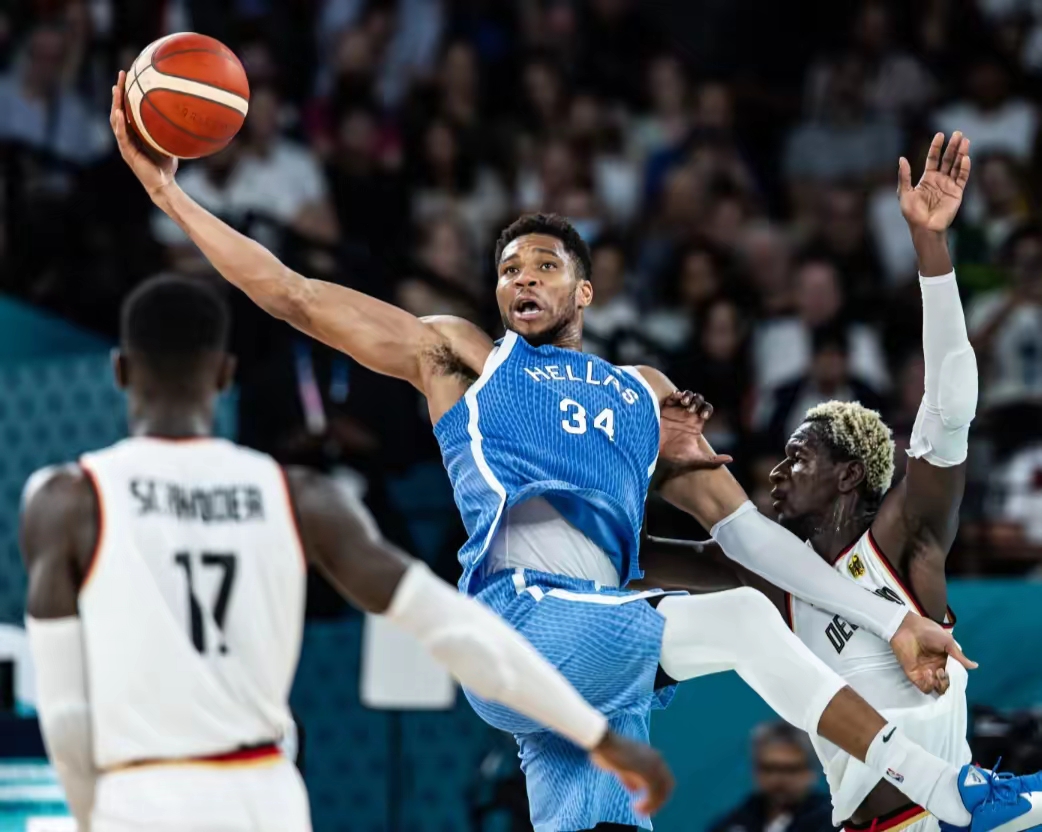 新疆队碾压四川队，杜兰特点燃赛场