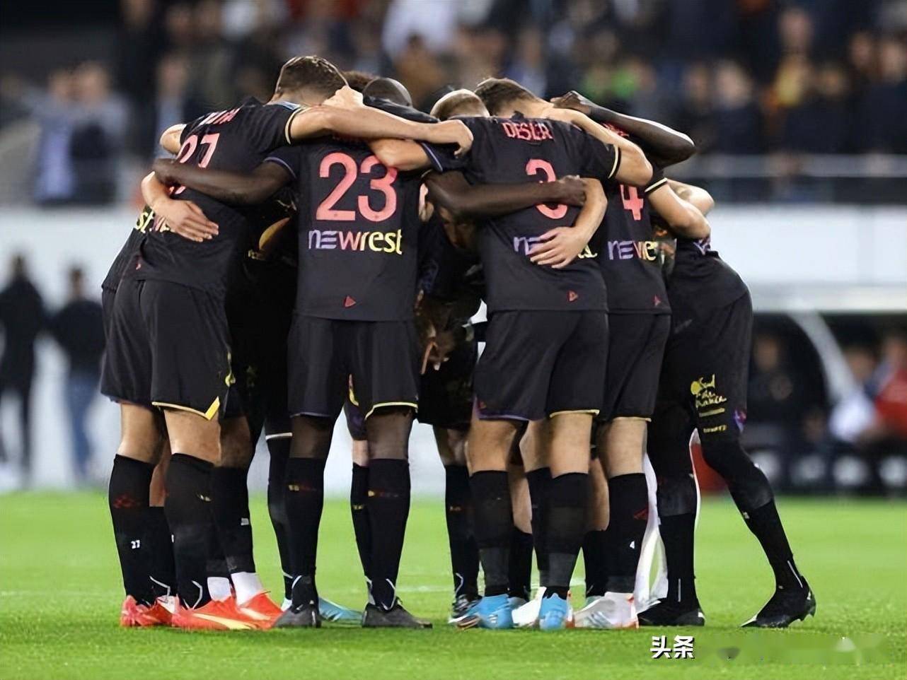 瓜亚矣引爆摩纳哥,取得一场胜利 瓜亚矣引爆摩纳哥,取得一场胜利