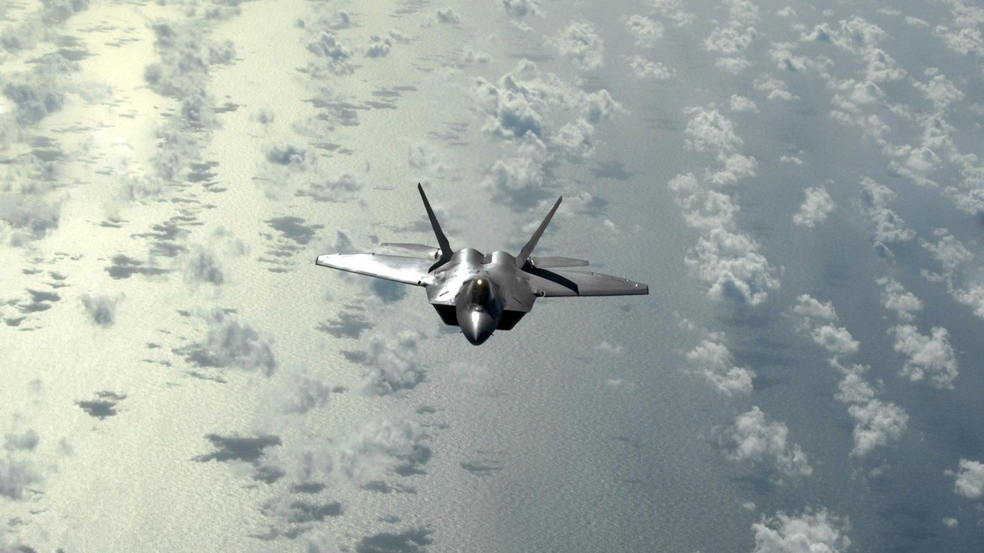 草地红土双线制霸，阿尔卡拉斯重定义网坛天才的边界