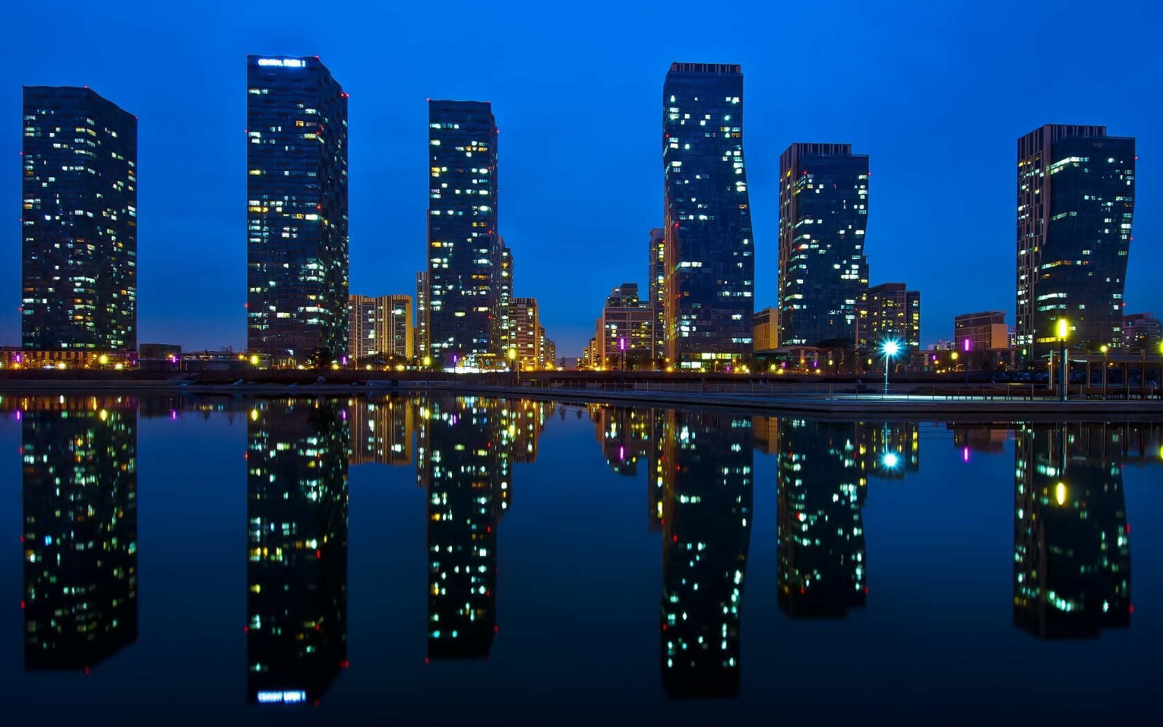 跨界风云,快船一波流席卷公牛,西亚卡姆F1首秀惊艳夺魁