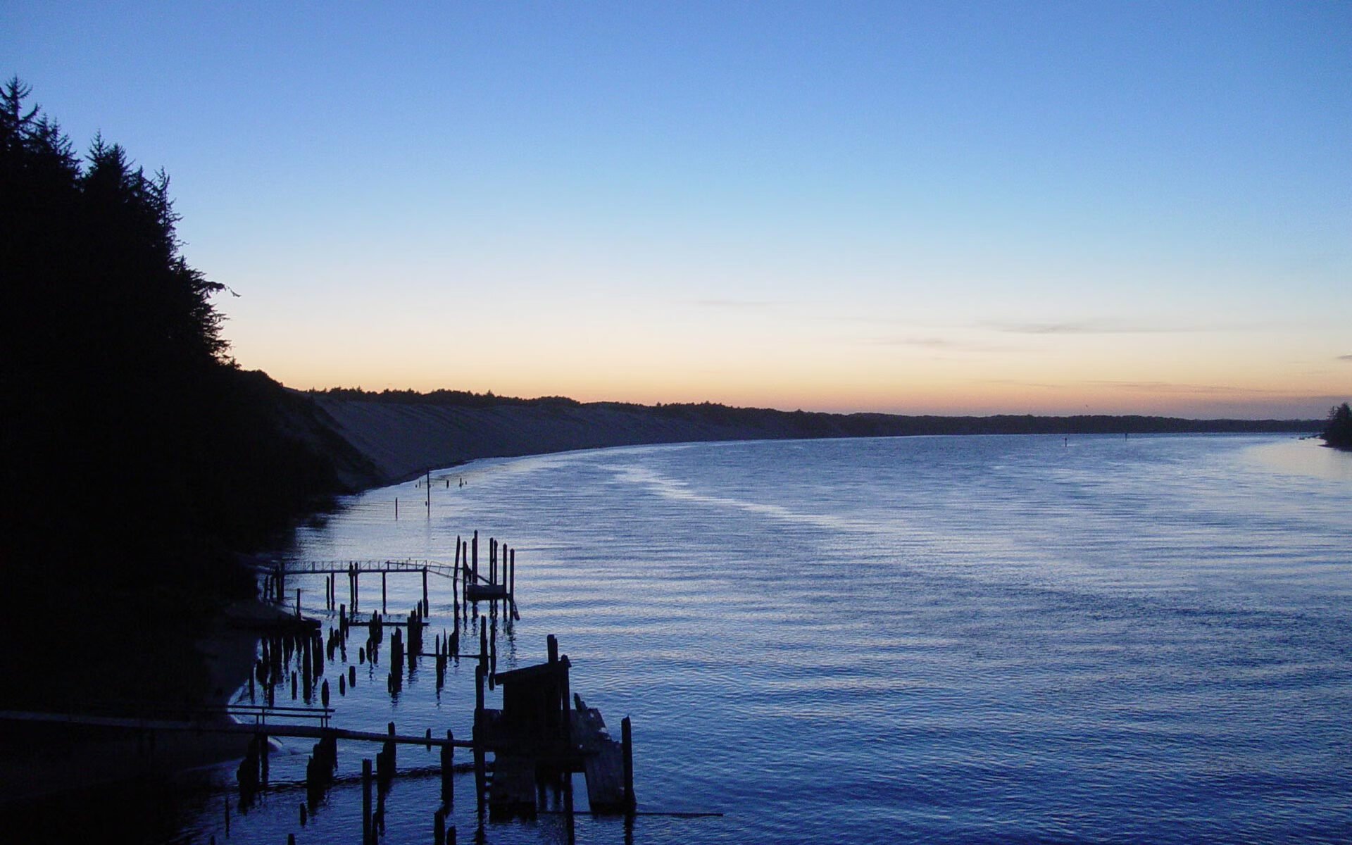 足球场上的沙漠盾牌,伊拉克战术与勒沃库森铁壁中的皮克启示录