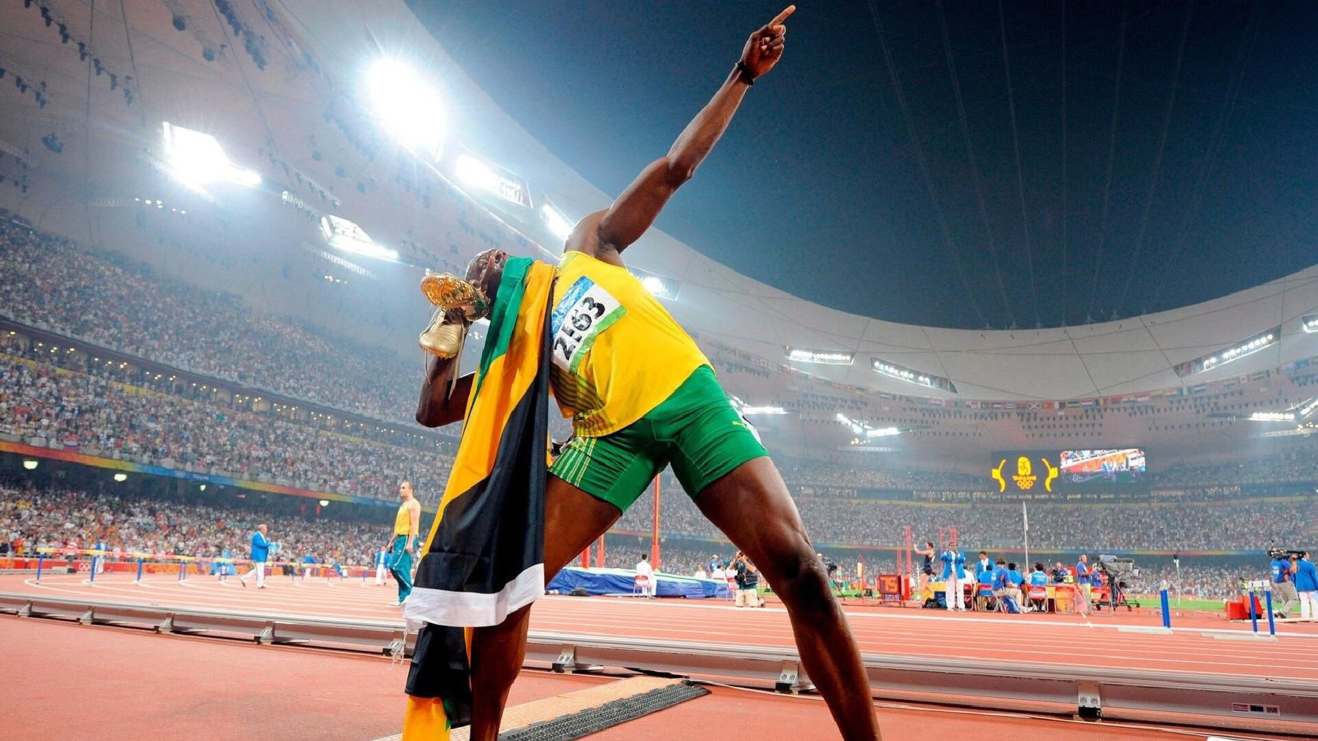 红蓝交汇的平行宇宙，利物浦篮球队淘汰喀麦隆，李刚仁西决生死战接管比赛