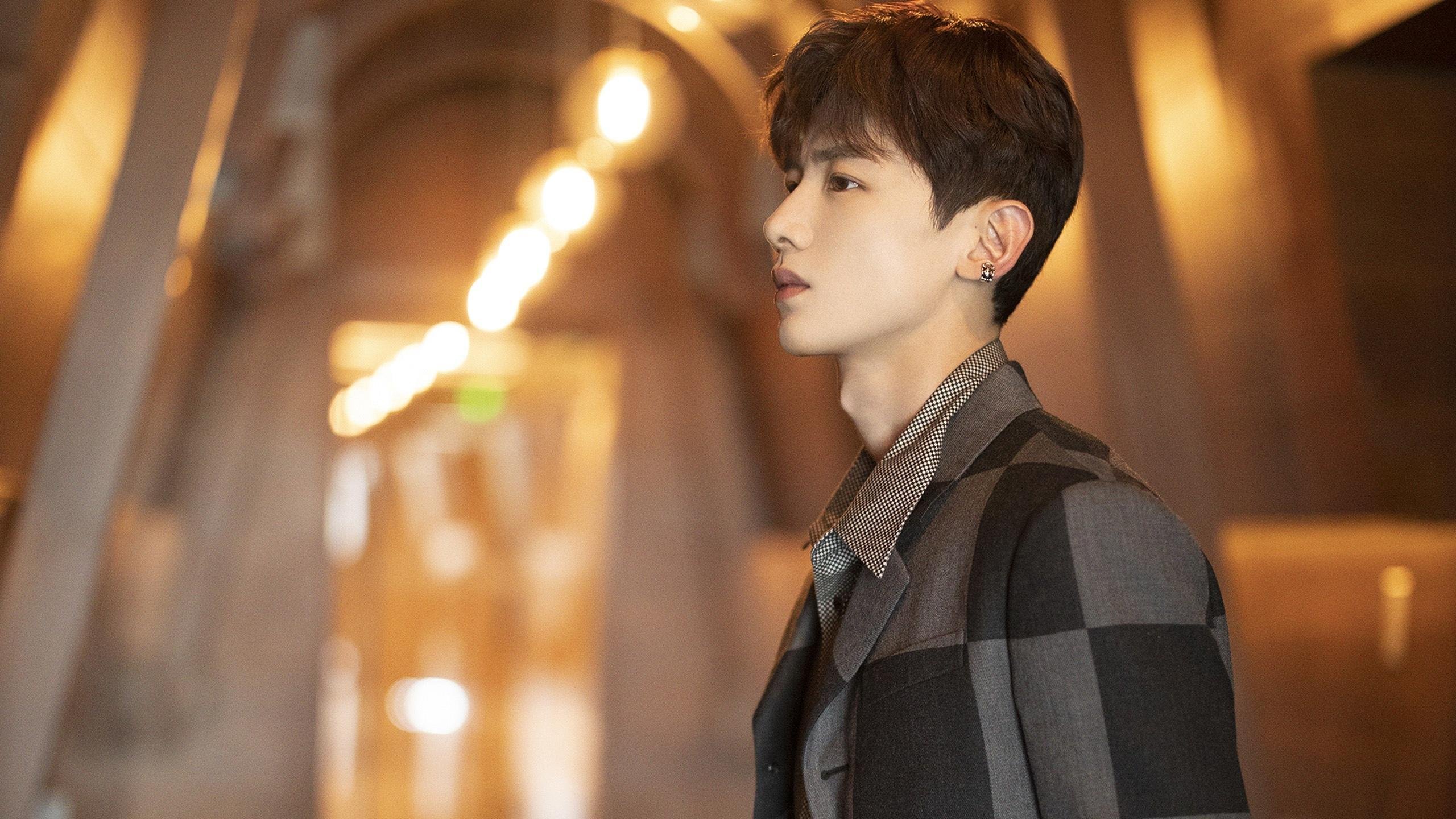 锡安狂轰42分摧毁辽宁防线，马刺团队篮球诠释稳稳的幸福