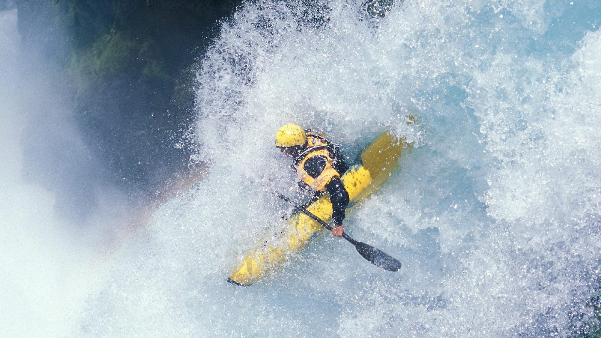 当全队静默时，他独自吹响了冲锋号，爱德华兹的欧冠淘汰赛史诗